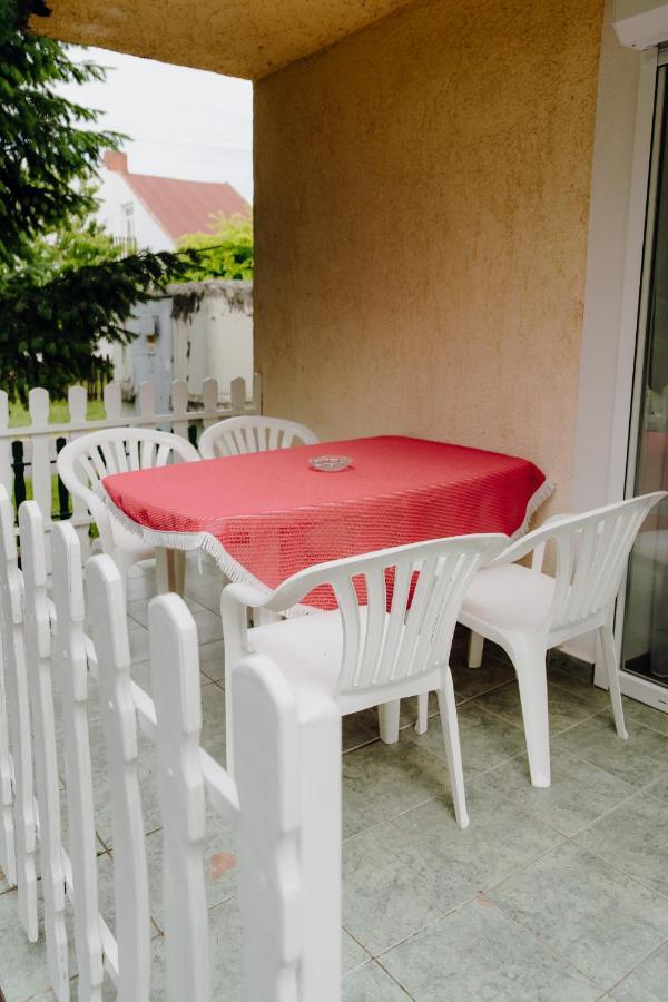 Nyirfa Apartman Vonyarcvashegy Buitenkant foto