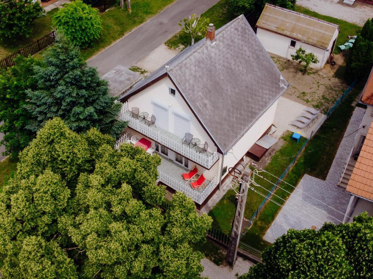Nyirfa Apartman Vonyarcvashegy Buitenkant foto