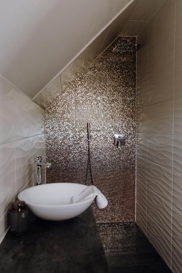 Nyirfa Apartman Vonyarcvashegy Buitenkant foto