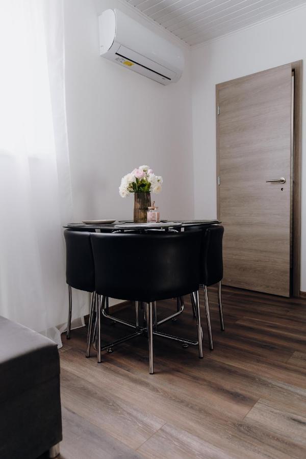 Nyirfa Apartman Vonyarcvashegy Buitenkant foto